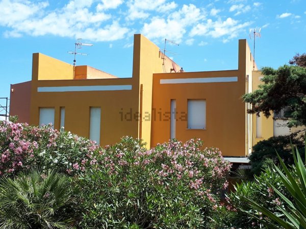 casa indipendente in vendita a Stintino