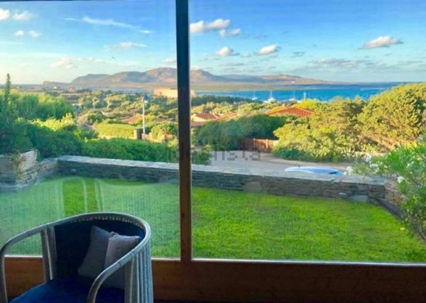 casa indipendente in vendita a Stintino