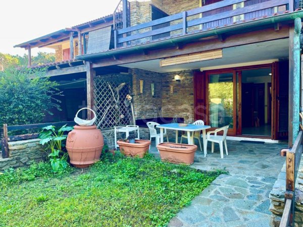 casa indipendente in vendita a Stintino