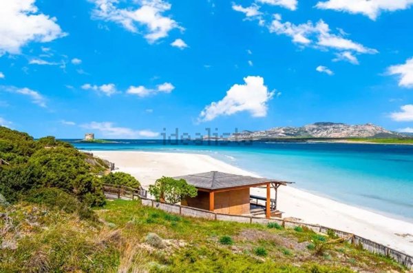 casa indipendente in vendita a Stintino