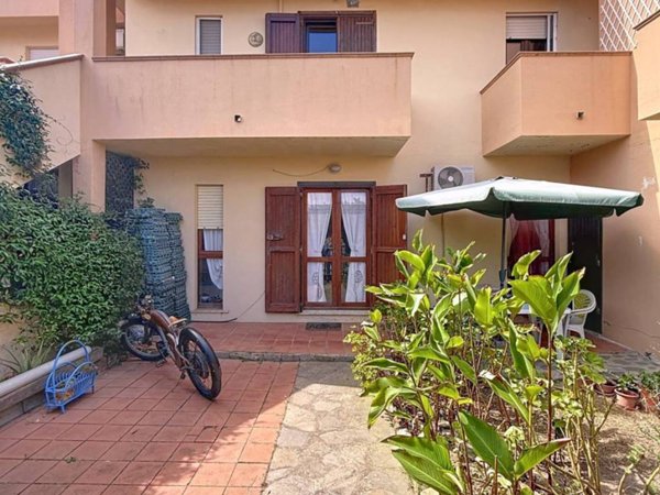 casa indipendente in vendita a Stintino in zona Le Vele