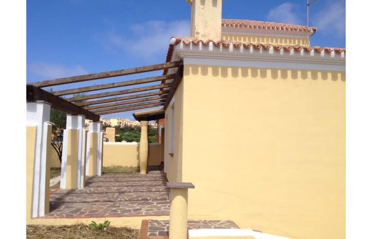 casa indipendente in vendita a Stintino