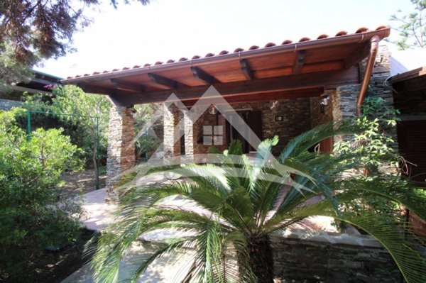 casa indipendente in vendita a Stintino