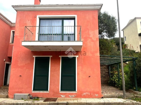 casa indipendente in vendita a Stintino