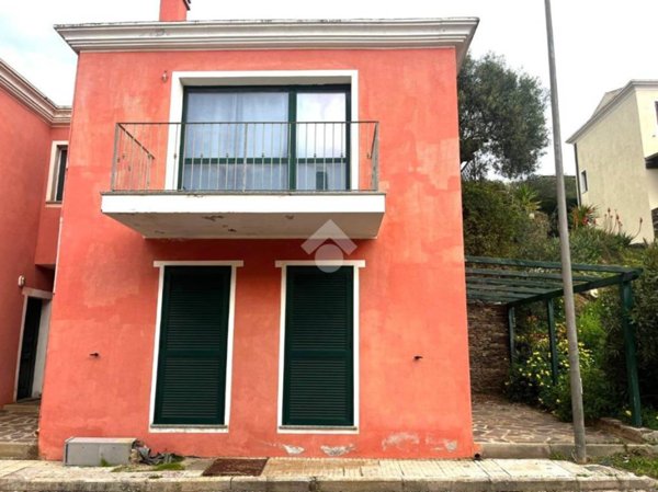 casa indipendente in vendita a Stintino