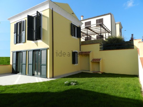 casa indipendente in vendita a Stintino