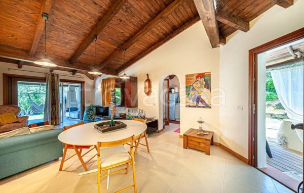 casa indipendente in vendita a Stintino