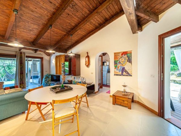 casa indipendente in vendita a Stintino
