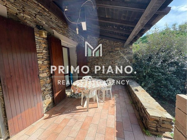 casa indipendente in vendita a Stintino