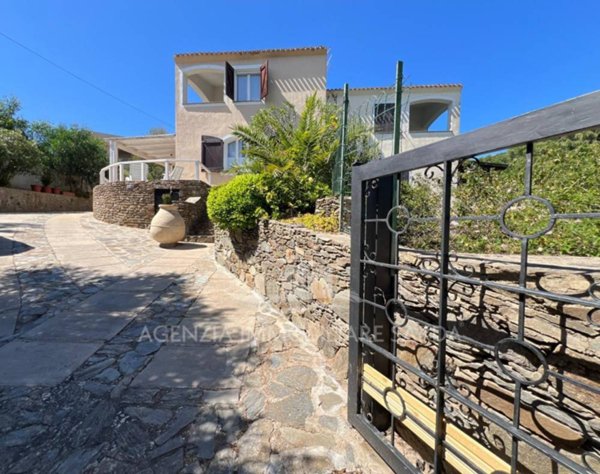 casa indipendente in vendita a Stintino