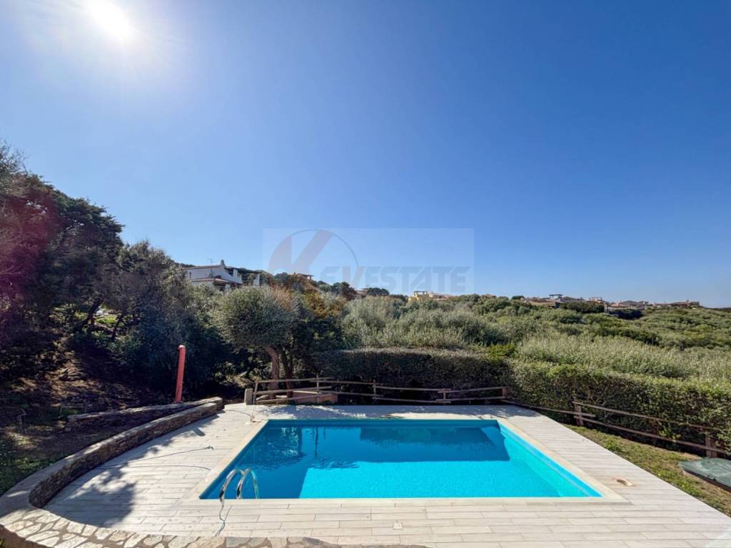 casa indipendente in vendita a Stintino