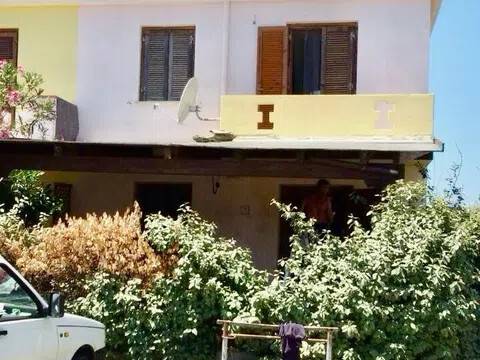 casa indipendente in vendita a Stintino