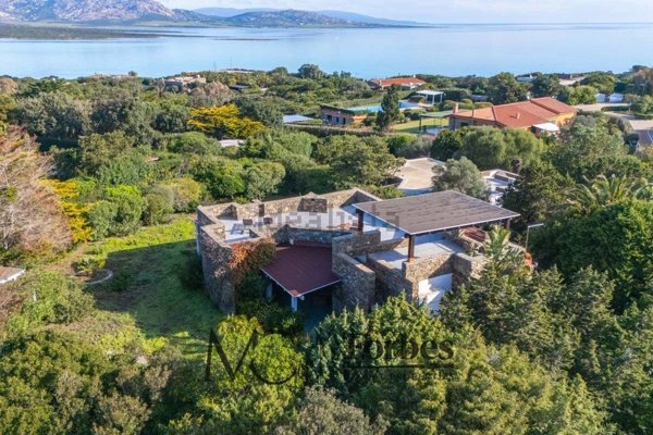 casa indipendente in vendita a Stintino
