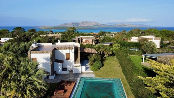 casa indipendente in vendita a Stintino