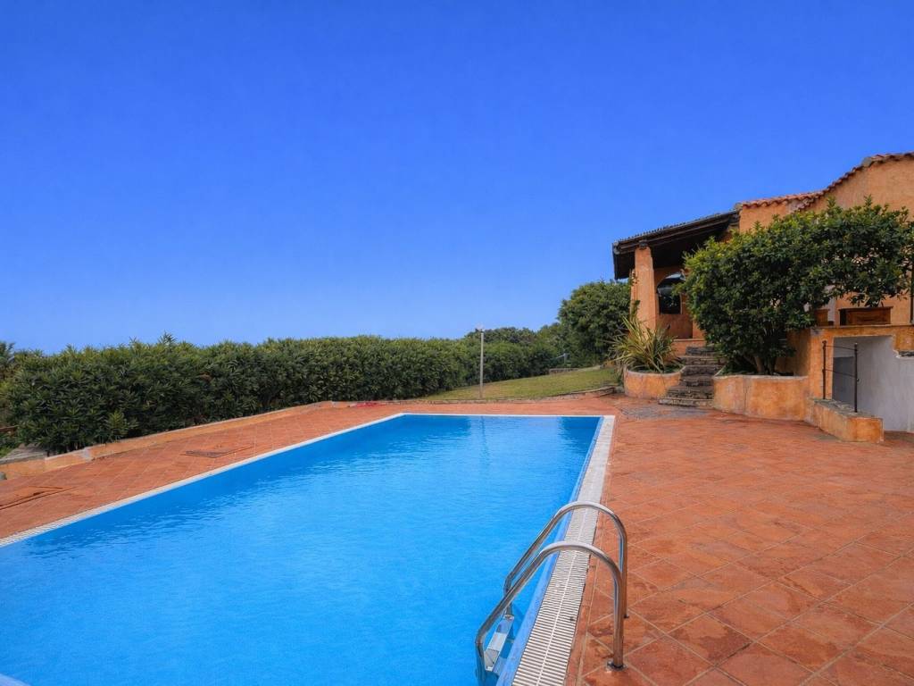 casa indipendente in vendita a Stintino