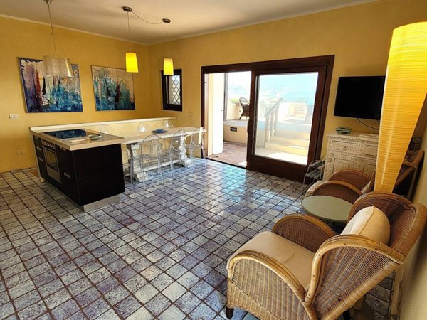 casa indipendente in vendita a Stintino