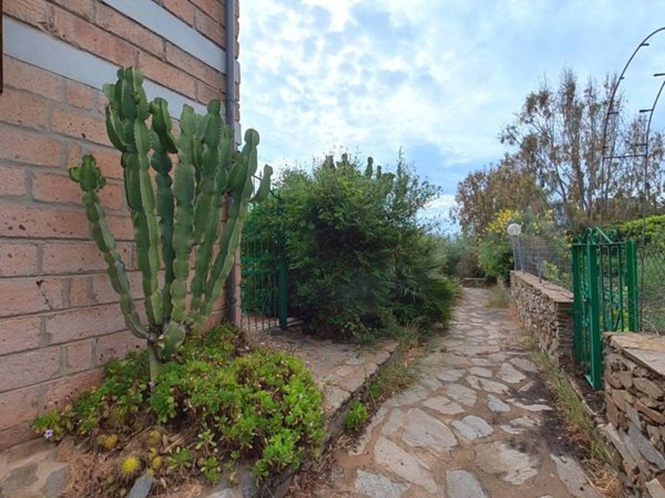 casa indipendente in vendita a Stintino in zona Rocca Ruja