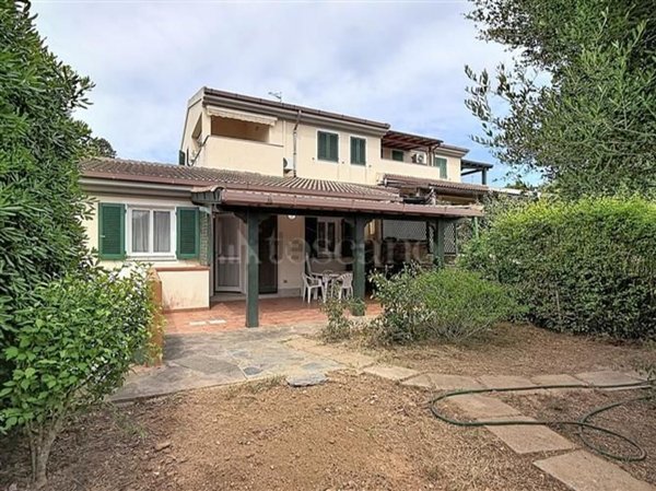 casa indipendente in vendita a Stintino