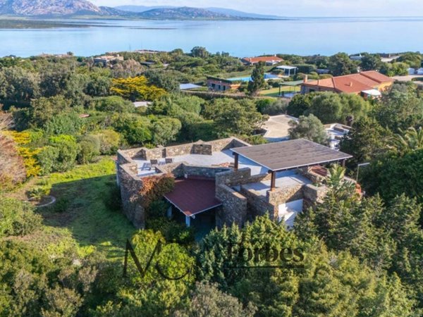 casa indipendente in vendita a Stintino