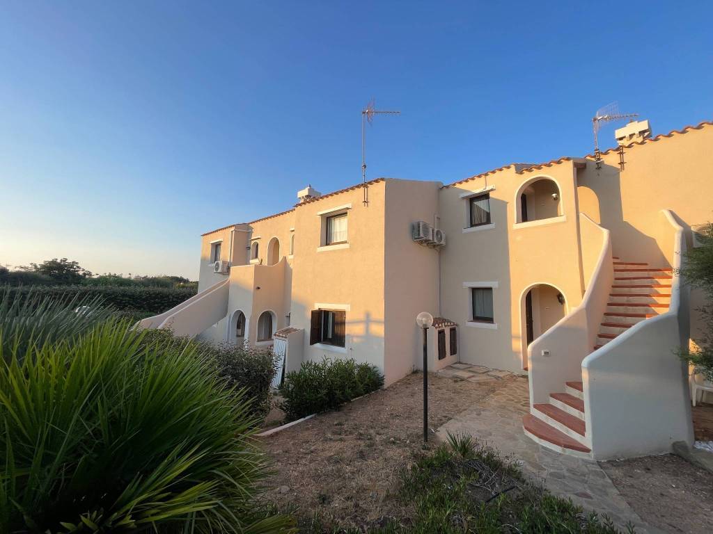 casa indipendente in vendita a Stintino