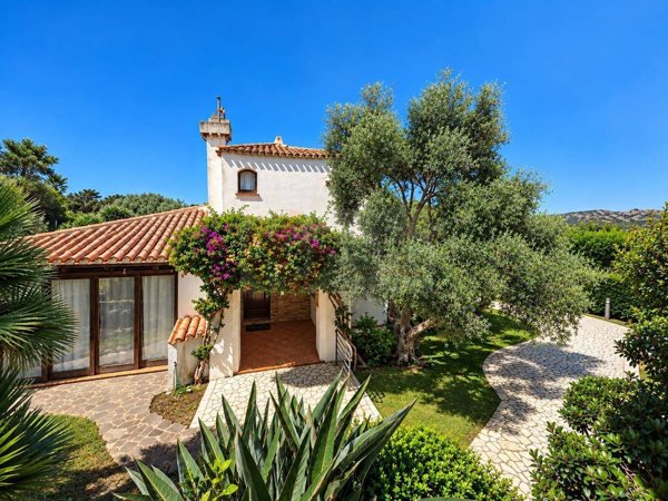 casa indipendente in vendita a Stintino