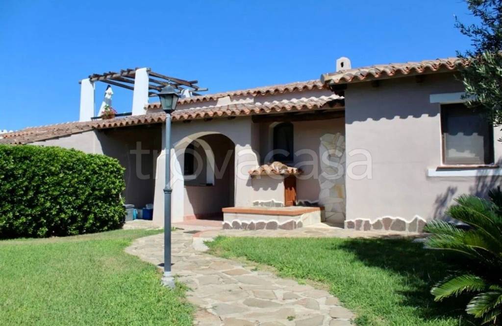 casa indipendente in vendita a Stintino