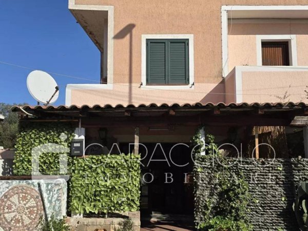 appartamento in vendita a Padru