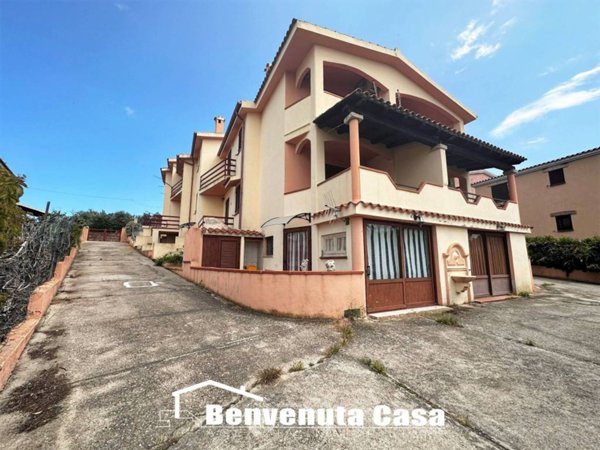 appartamento in vendita a Budoni in zona Tanaunella