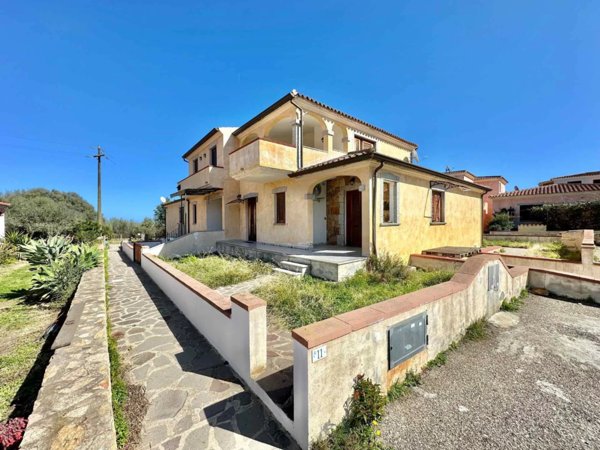 casa indipendente in vendita a Budoni in zona Baia Sant 'Anna