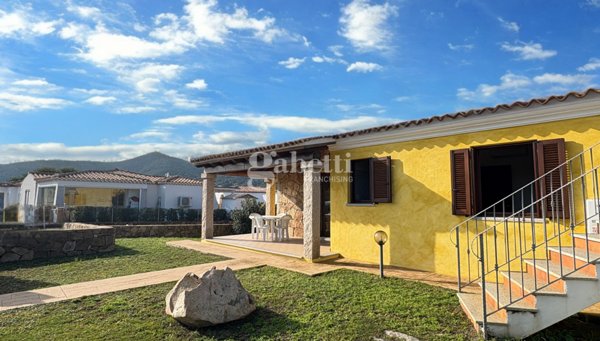 casa indipendente in vendita a Budoni in zona Baia Sant 'Anna
