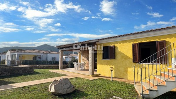 casa indipendente in vendita a Budoni in zona Baia Sant 'Anna