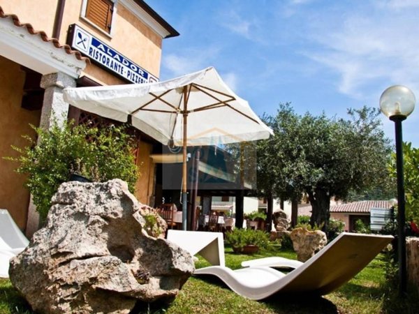 intera palazzina in vendita a Budoni in zona Tanaunella