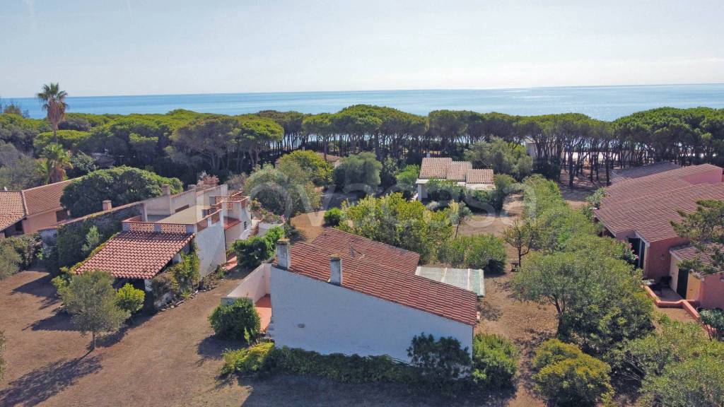 casa indipendente in vendita a Budoni