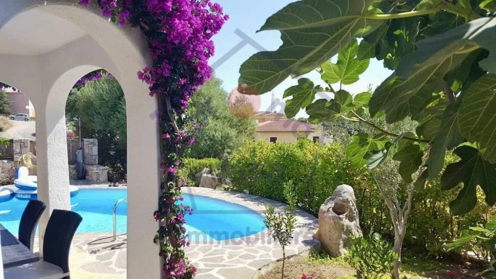 casa indipendente in vendita a Budoni in zona San Lorenzo