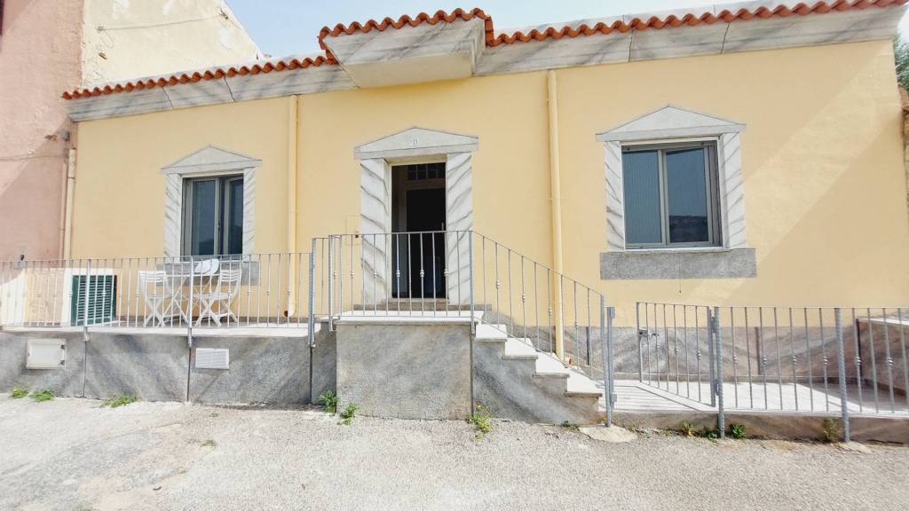 appartamento in vendita a Budoni in zona San Lorenzo