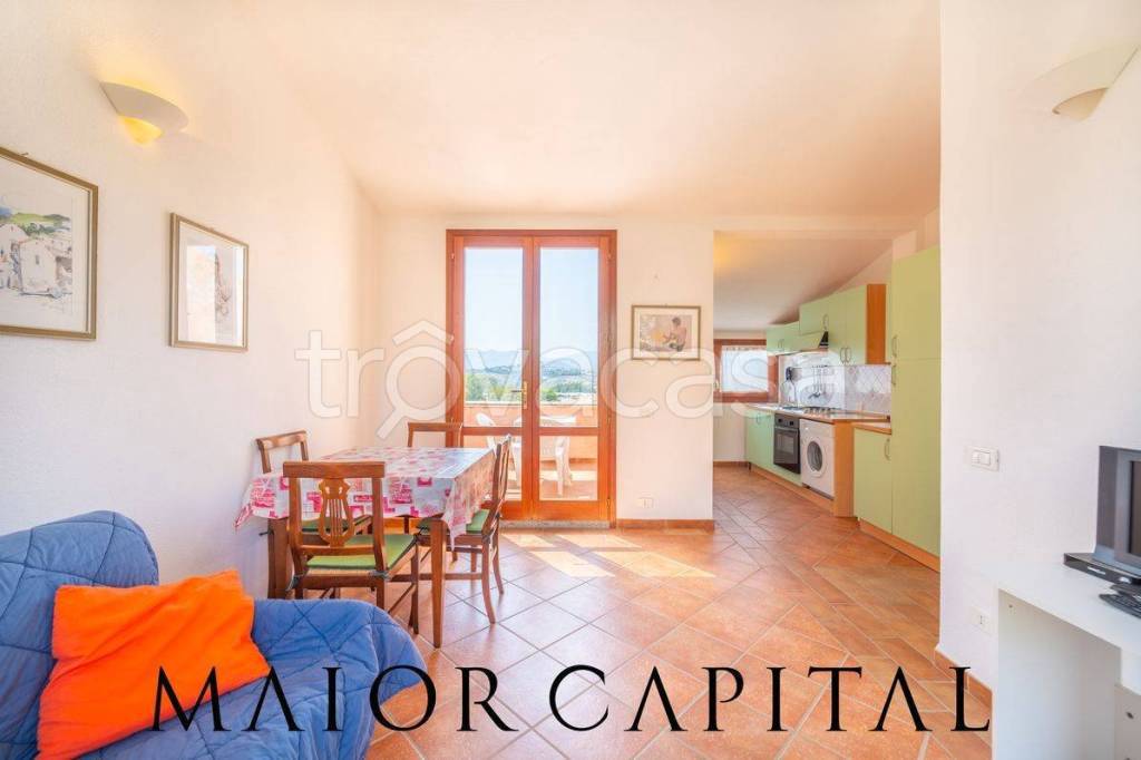 appartamento in vendita a Budoni in zona Baia Sant 'Anna