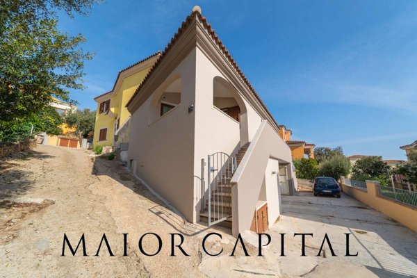 casa indipendente in vendita a Budoni in zona Limpiddu