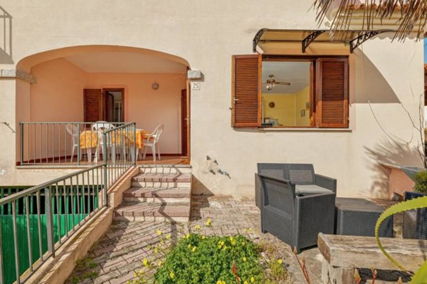 casa indipendente in vendita a Budoni in zona Ottiolu