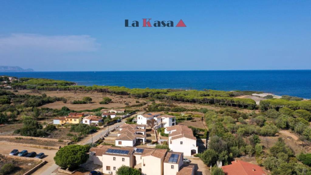 appartamento in vendita a Budoni in zona Tanaunella