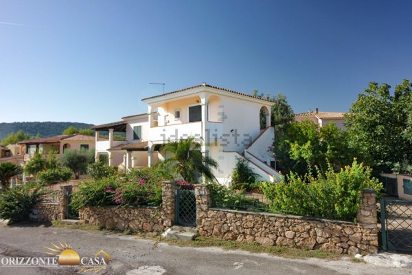 casa indipendente in vendita a Budoni in zona Limpiddu