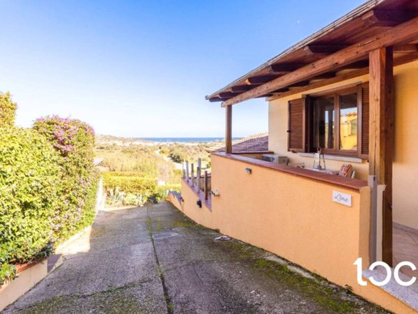casa indipendente in vendita a Budoni in zona Agrustos