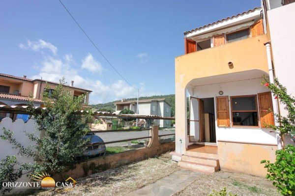 casa indipendente in vendita a Budoni in zona Budoni centro