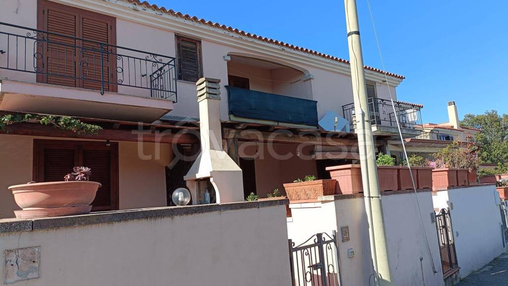 appartamento in vendita a Budoni in zona Ottiolu
