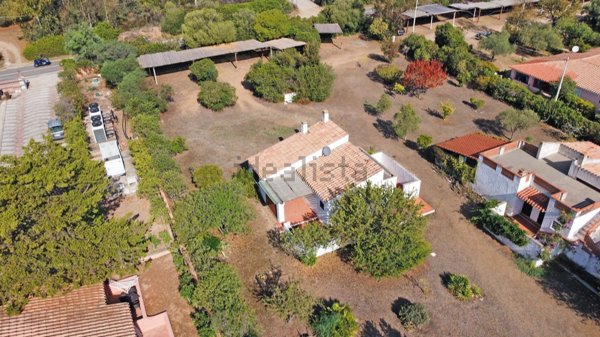 casa indipendente in vendita a Budoni