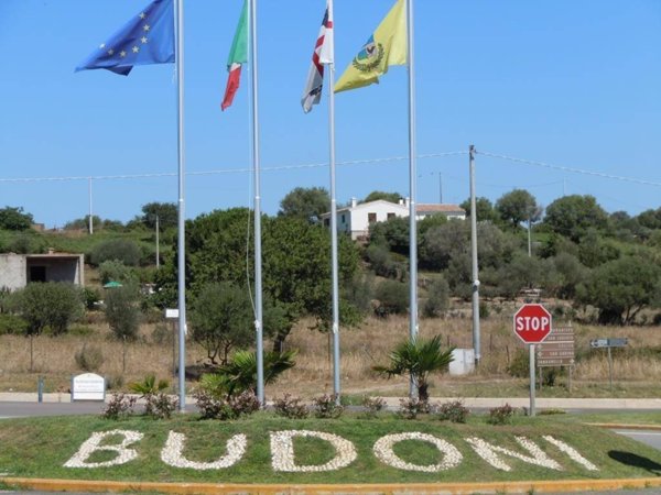 casa indipendente in vendita a Budoni