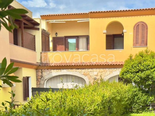 appartamento in vendita a Budoni in zona Baia Sant 'Anna