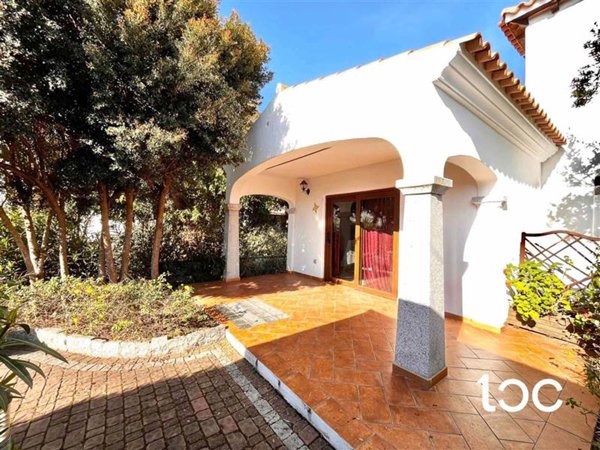 casa indipendente in vendita a Budoni