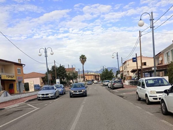 ufficio in vendita a Budoni