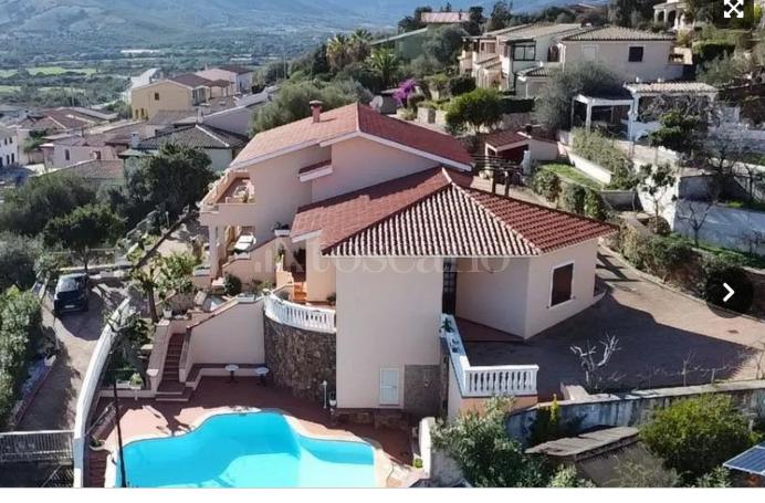 casa indipendente in vendita a Budoni