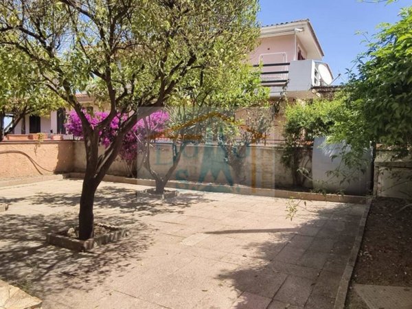 appartamento in vendita a Budoni in zona Limpiddu